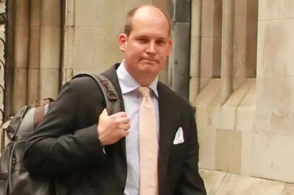 英国一对夫妻中奖8亿却不开心，这背后的原因是什么？