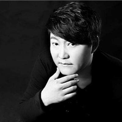 一个人走在街头是歌词 歌名叫什么