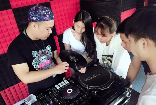 dj培训学费大概多少