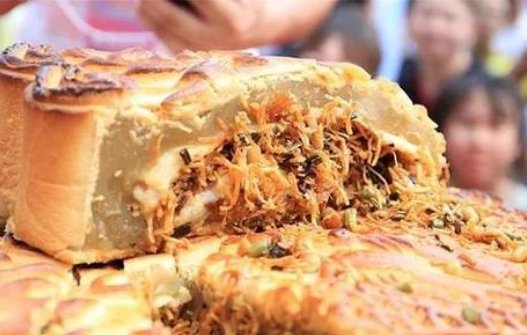 螺蛳粉辣子鸡韭菜月饼畅销？