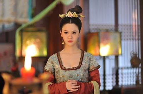 陈思斯今年多大了，她和张晓龙哪一年结婚的？