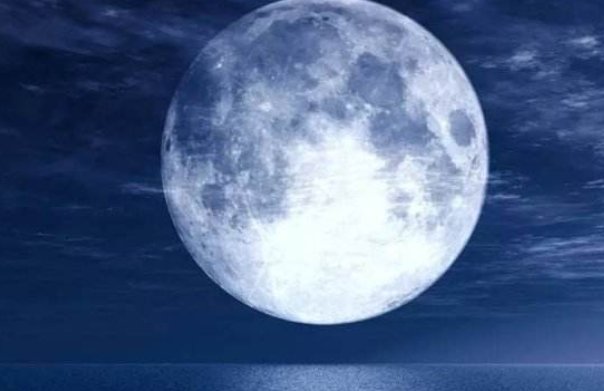 灭烛怜光满,披衣觉露滋,不堪盈手赠,还寝梦佳期。是啥意思