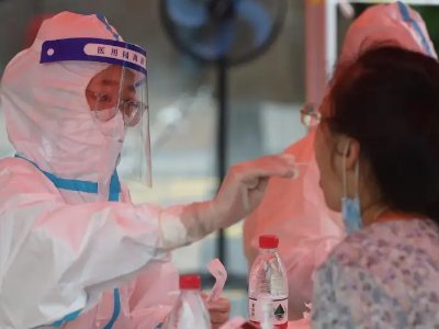 天选护妻人！男子4天贴身照顾确诊妻子仍为阴性，这给予我们哪些启示？