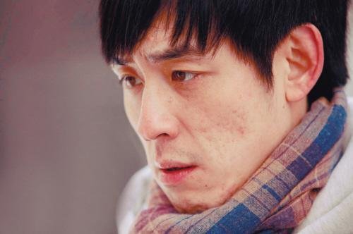 电视剧小爸爸中的齐大胜多少集死的？