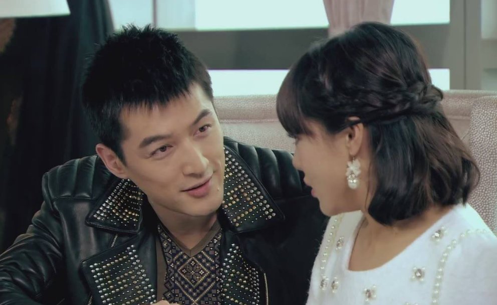 爱情公寓4里胡歌在第几集出来