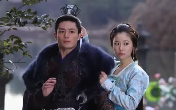 《倾世皇妃》结局是什么？