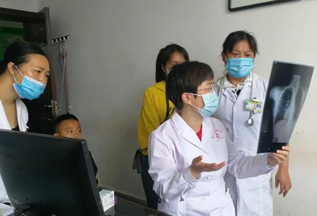 i need a doctor中文翻译