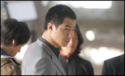 卑劣的街头结尾什么意思炳斗到底死没