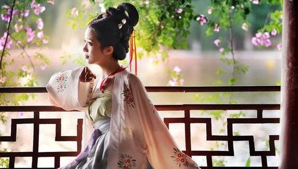 古代史上,有哪些关于“床第”的诗词以及奇闻?