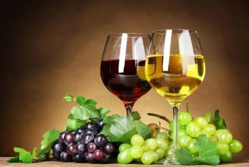 老扒干红法溶陈红第一章官方应用有什么特色？