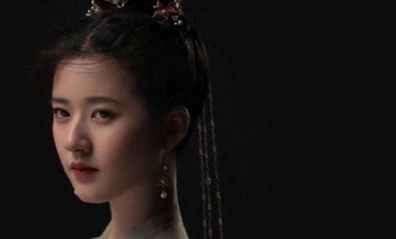 长歌行小说原著结局里，李长歌和李乐嫣是什么关系？