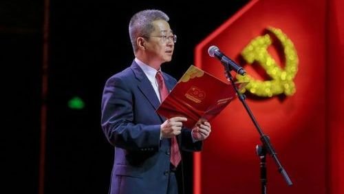 上海虹口区卫健委表示对钱文雄的不幸离世深表痛心，他究竟是因何逝世的？