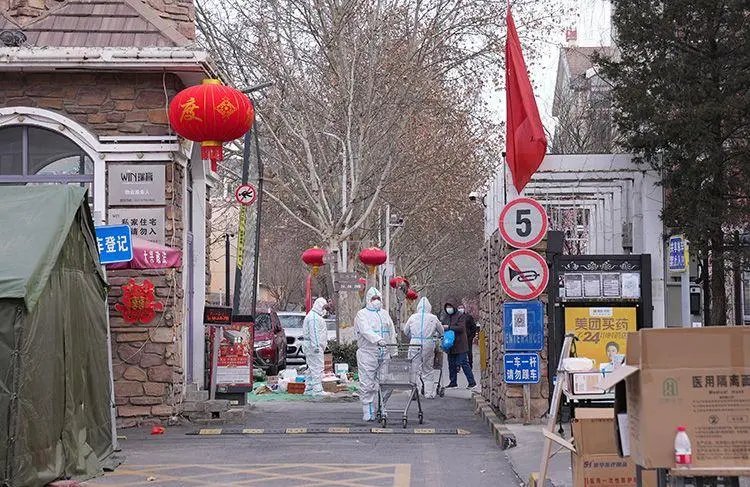 胡锡进呼吁：加速解封超长封控小区，何时能够全面解封？