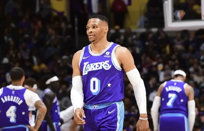 湖人新帅称威少是未来的关键，他的存在对球队来说意味着什么？