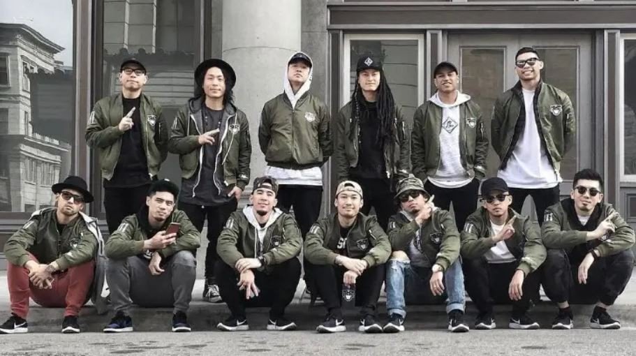 kinjaz舞团是哪个国家的