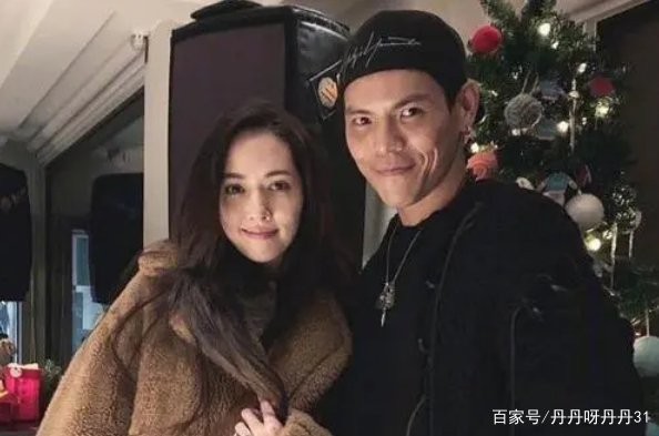 向佐被当众扇耳光，郭碧婷看见后全程脸色神情不好，当时发生了什么事呢？