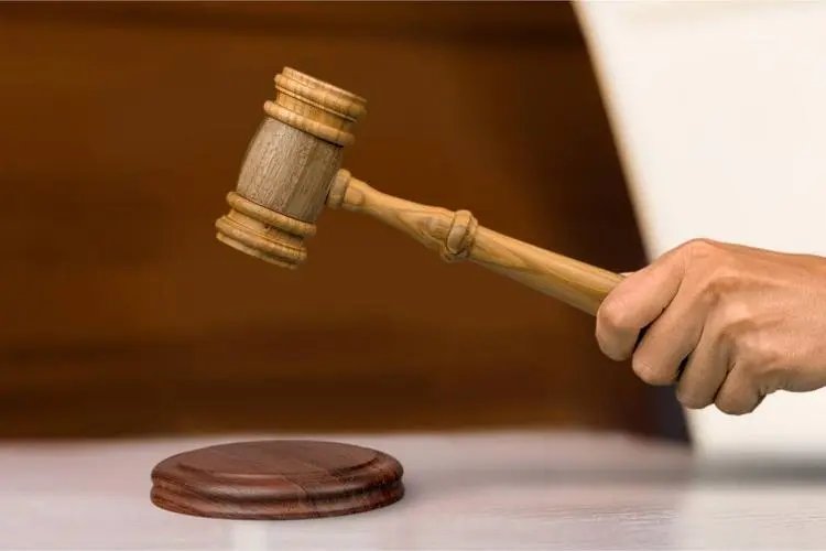 工人在沪隔离4900元补贴被冒领,到底是被何人冒领了?