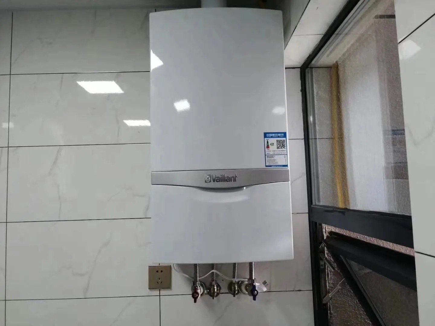 威能壁挂炉水压多少合适