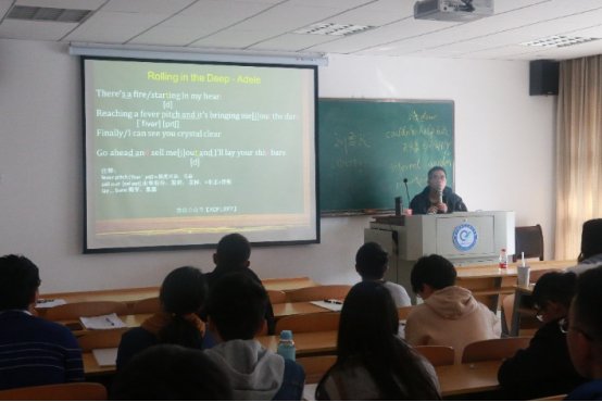 英语四级及格线是多少？