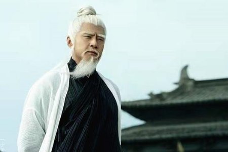 《雪中悍刀行》中,李淳罡和王仙芝谁更厉害呢?