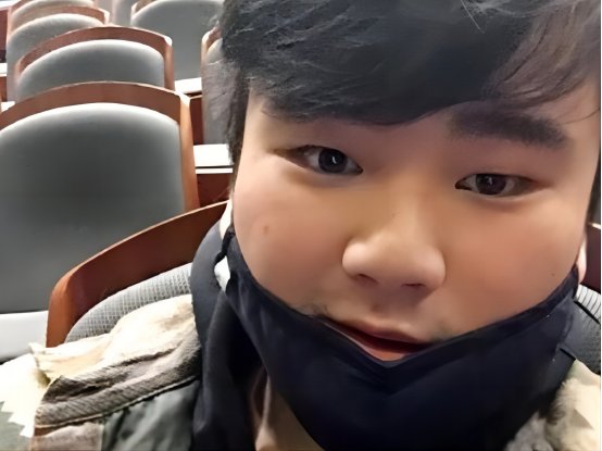 傅艺伟两个儿子