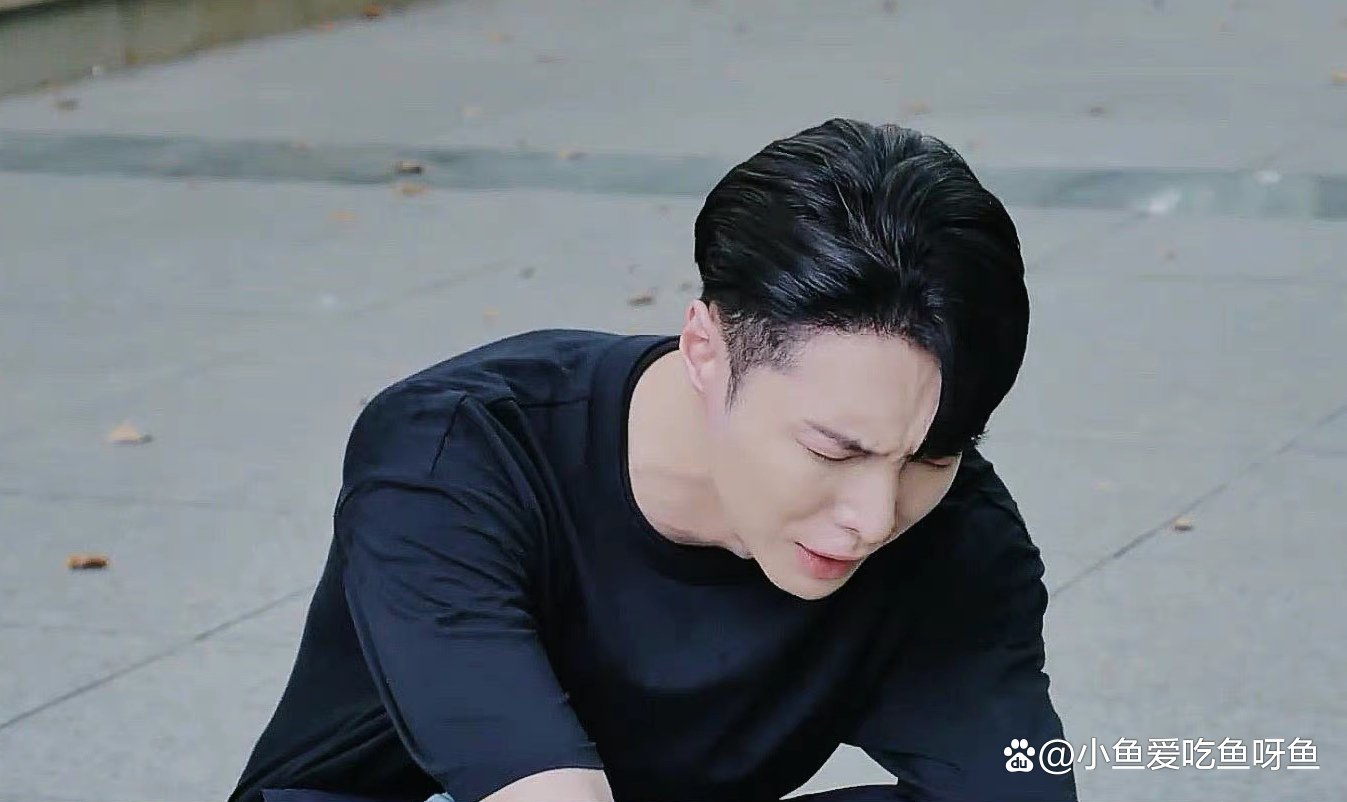 《相逢时节》的片头领衔写成了“领街”，谁该为这件事背锅？