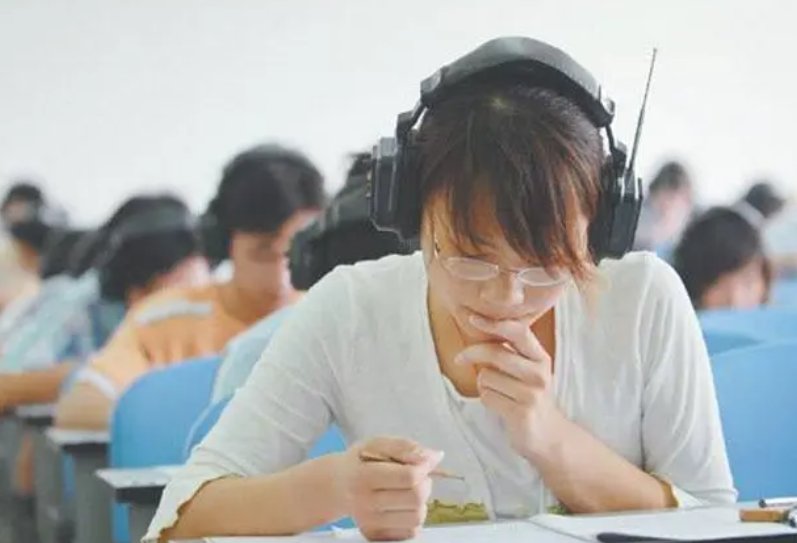 如何查询专四考试成绩?