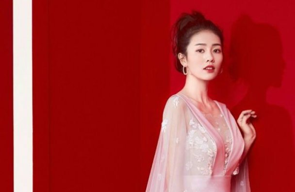 白鹿在尖叫之夜成尖叫女演员