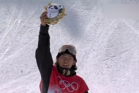 苏翊鸣冲击个人首金，都有哪些人为其打coll？