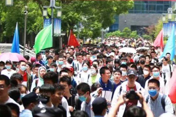 湖南2023高考数学难度大吗