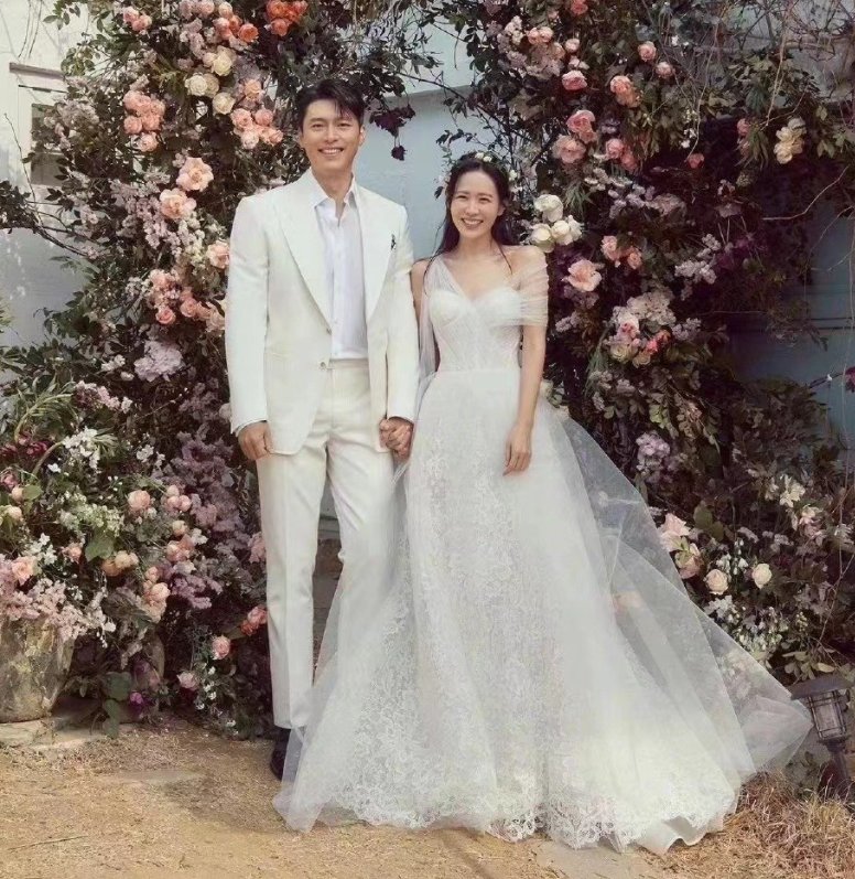 玄彬孙艺珍大婚，门口百万名车排队壮观，两人的婚礼为何会轰动韩娱？