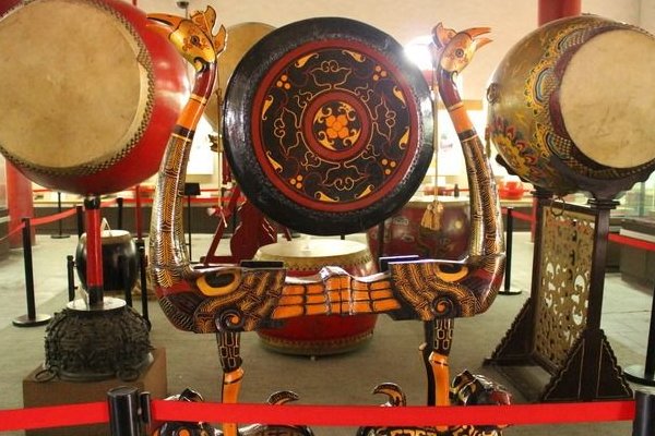 用鼓字造句二年级上册