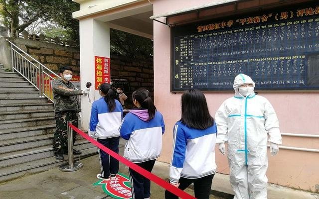 莆田18名小学生感染新冠，或已在学校传播10天，本轮疫情有多严重？