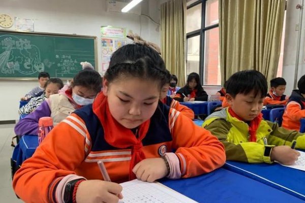 郑栅洁的栅字读音是什么呢