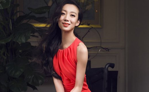 26岁刘岩当年从高台跌落致残，郎坤和她分手后，如今她现状如何？