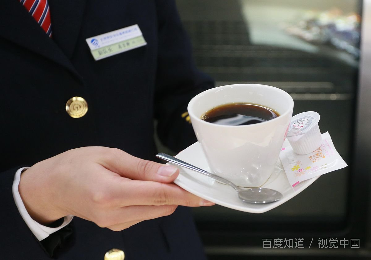 高铁上点餐收费吗？合理吗？