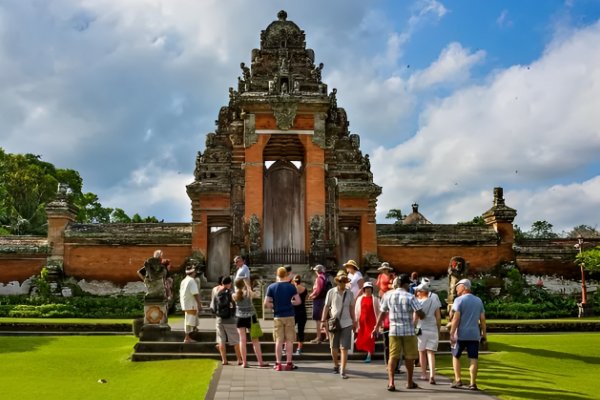 羽毛球是哪国国球