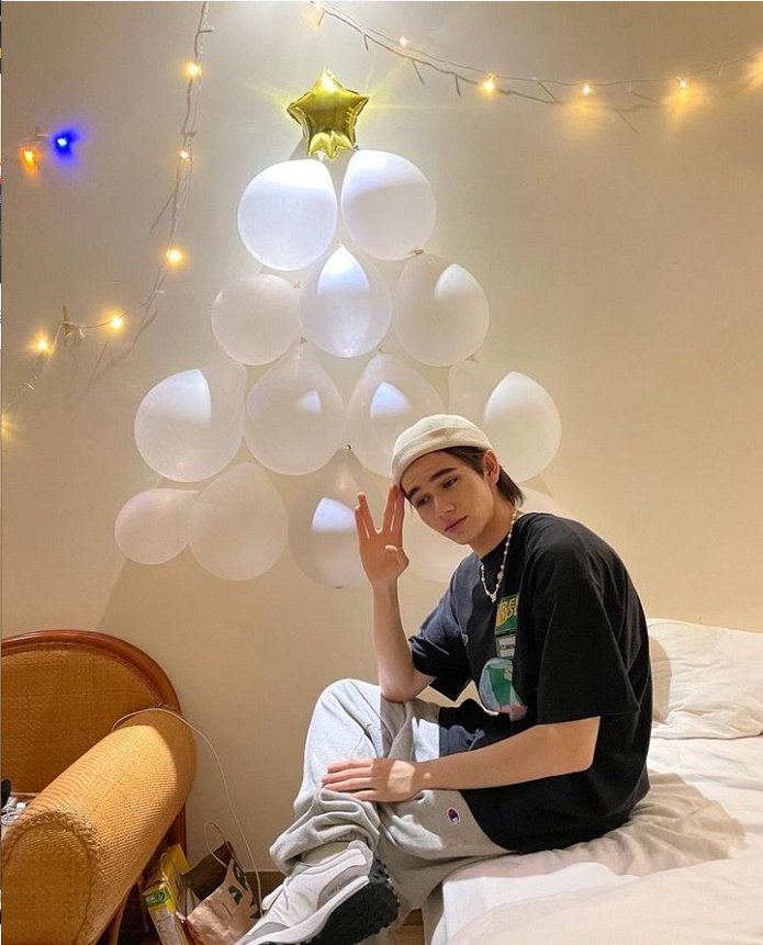 庆怜发文感谢俞更寅,你对他有了解吗?