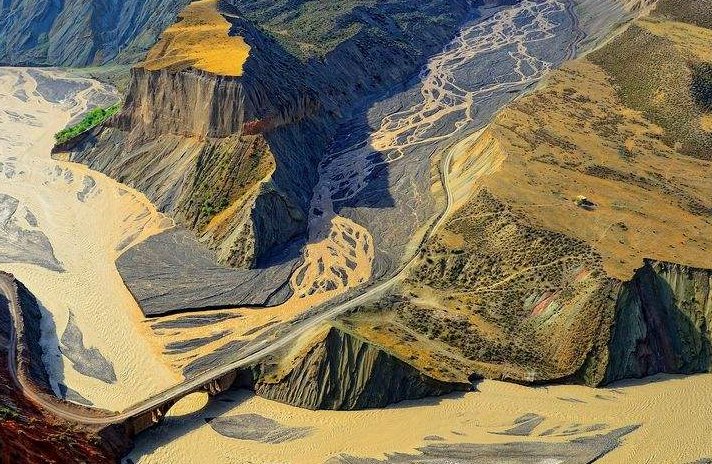 峡谷、谷地、盆地、平原、高原、丘陵、山地、怎么区分？