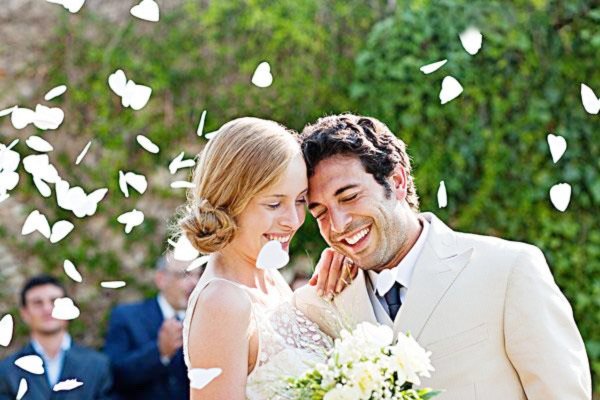 儿子的婚姻不幸福心里非常难受，怎么办？