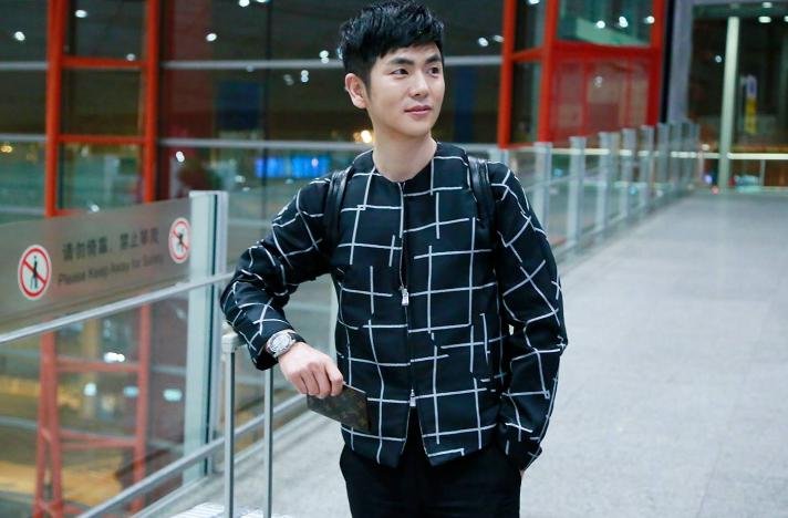 陈思斯今年多大了，她和张晓龙哪一年结婚的？