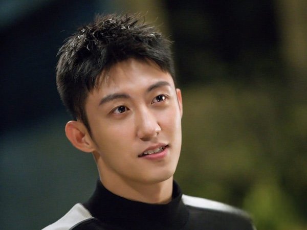 黄景瑜的家境怎么样，起底黄景瑜是怎么火起来的