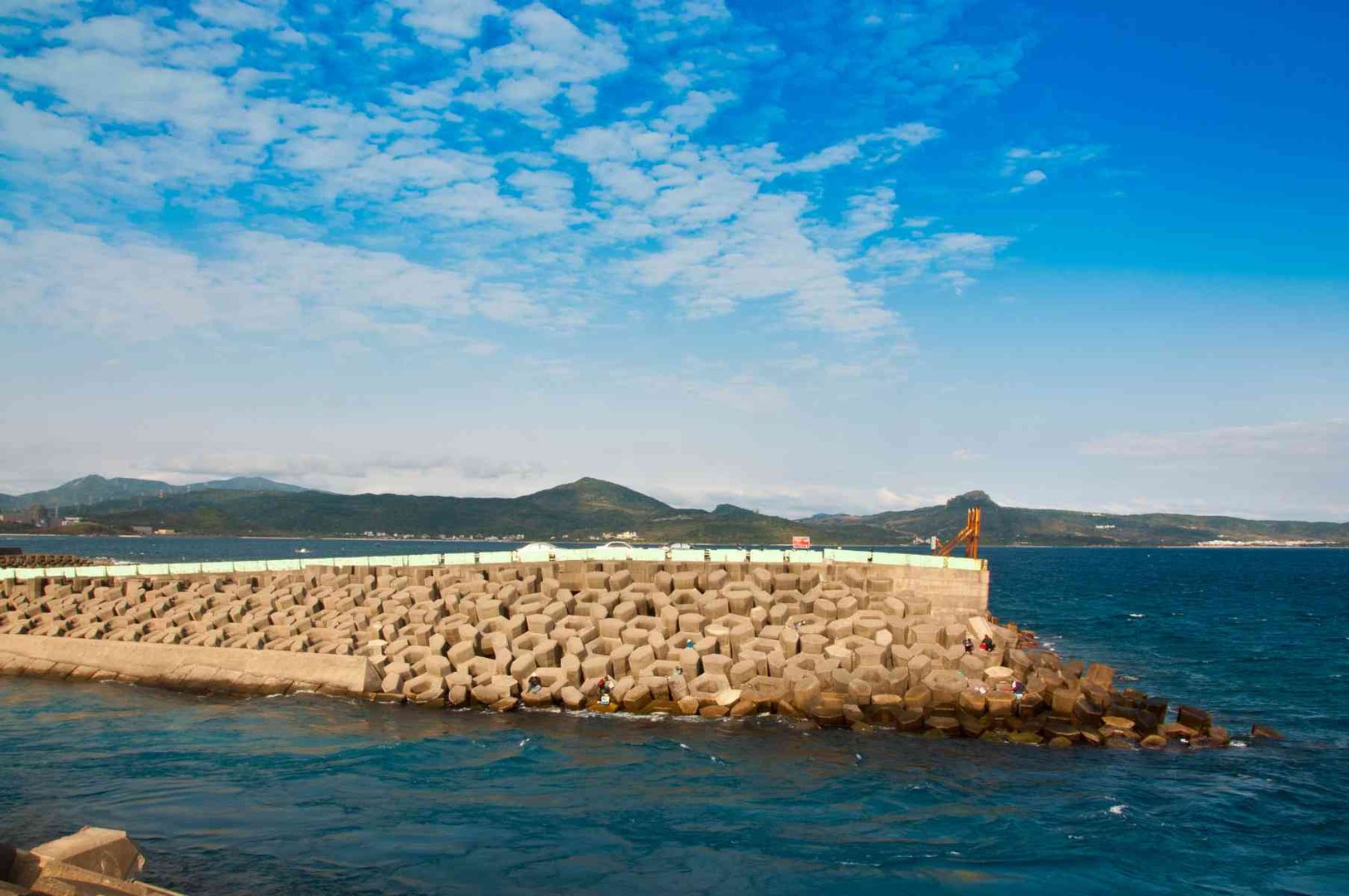 我在垦丁*天气晴的剧情简介