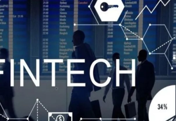 国岳是几婚的？