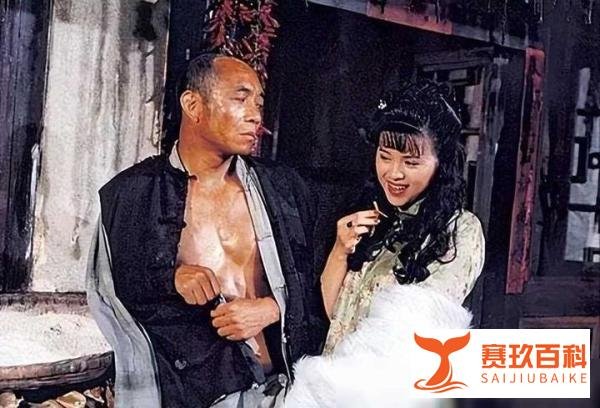 9年禁2次，因3分钟大尺度戏，全片没一个好人，仍是经典