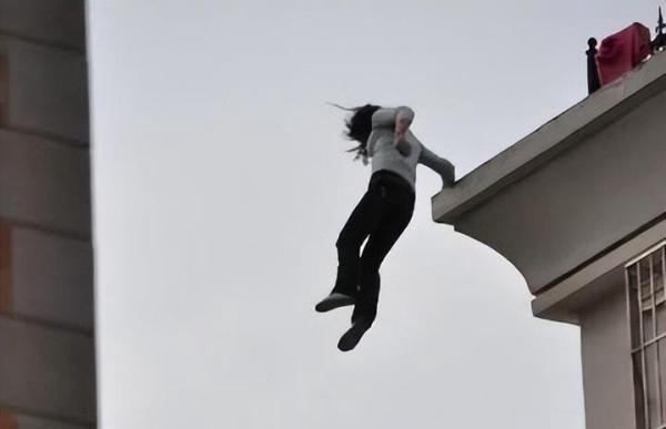 长沙比亚迪接连发生跳楼事件，昨日一起被阻止，一死者遗书被曝光