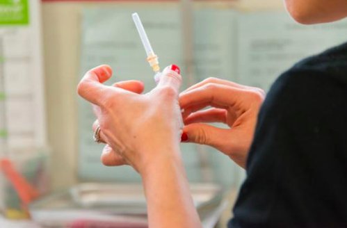 南京确诊病例中有宿管阿姨和兼职培训老师，这也意味着什么？