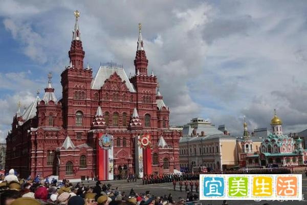 乌称阅兵空中部分因导弹威胁取消 这是咋情况？