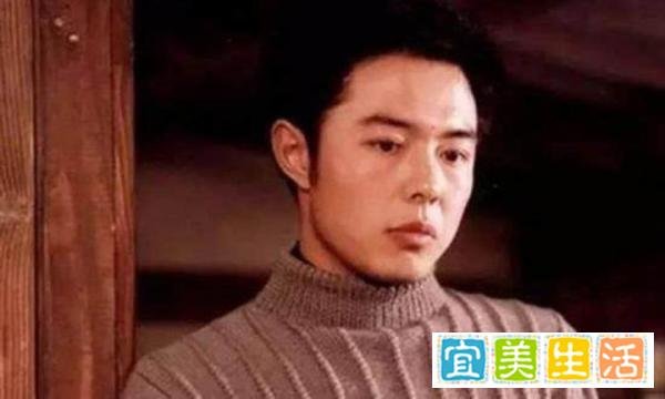 网传张铁林在英国被确诊准备回国，工作室辟谣后为何又删除