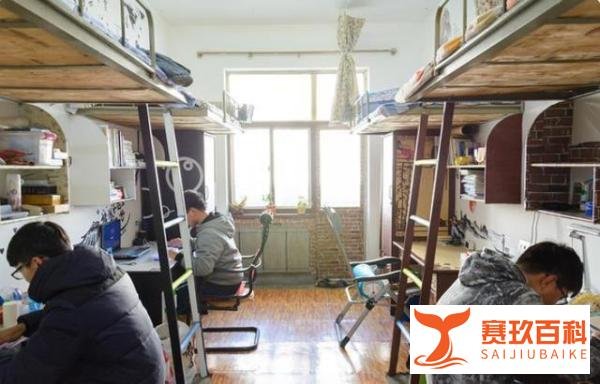 高校规定学生7点半必须起床，否则扣2分！早起床就是上进吗？